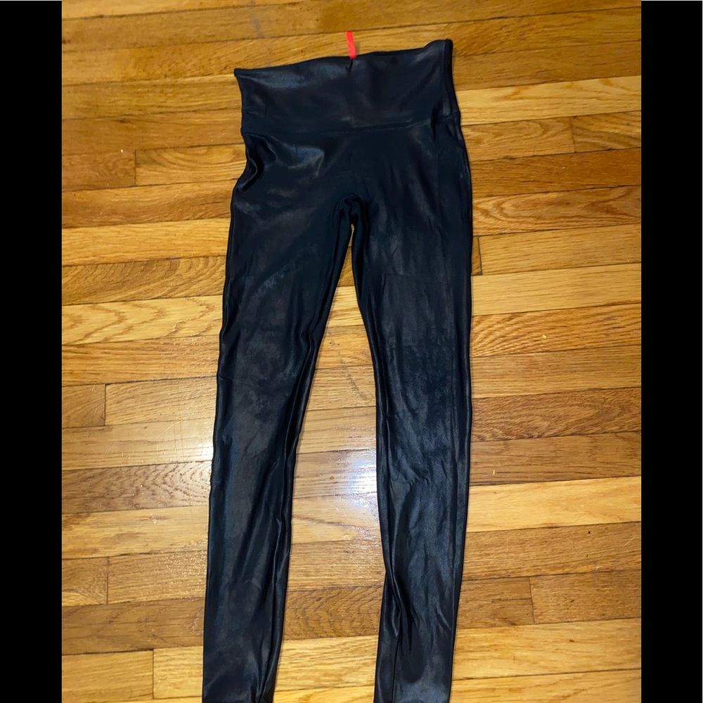 SPANX Faux Leather Leggings| Like-New